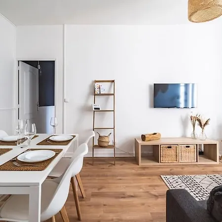 Le Cosy - 2 Chambres - Hyper Centre Διαμέρισμα